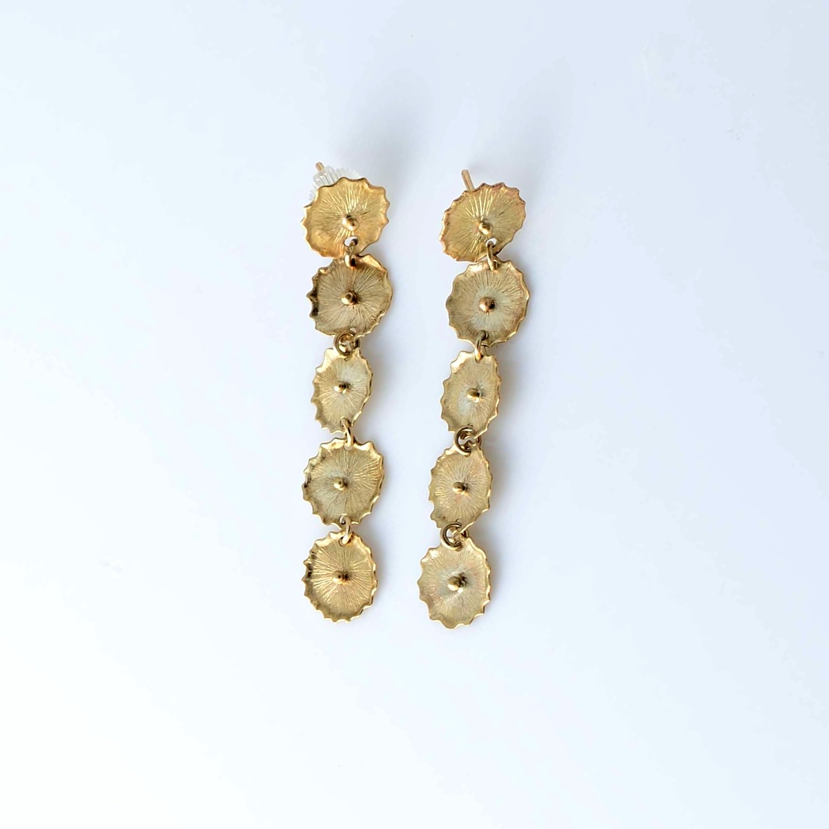 Gold earrings flowers